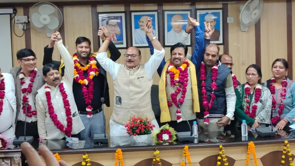 राज्य लोक सेवा अधिकरण कर्मचारी कलयाण एसोसिएशन का शपथ गृहण सम्पन्न
