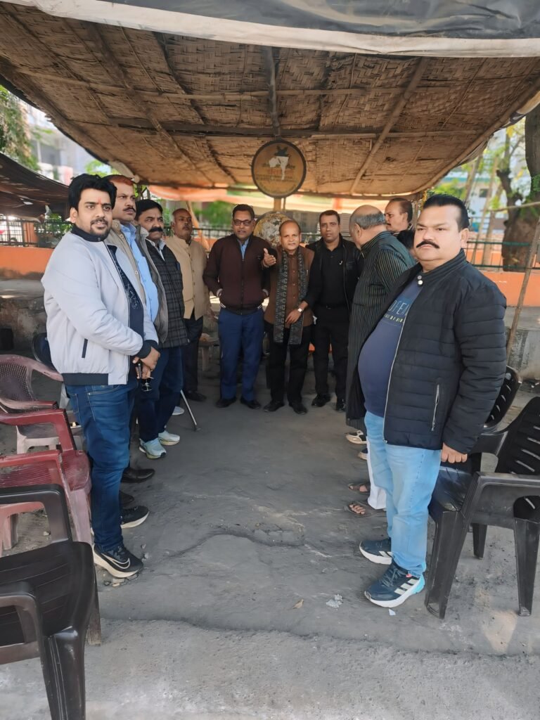 awasiya bathak me alow jalane ki mang ko lekar nagar ayukt ko likha patra