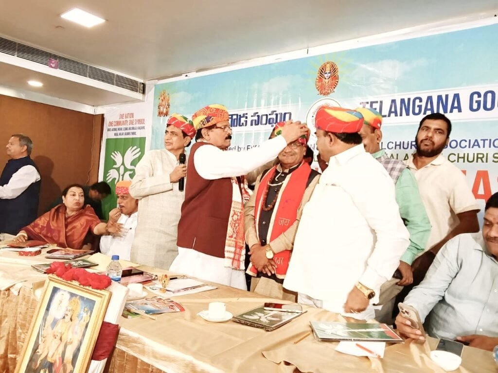 pagdi pahna ke kiya swagat