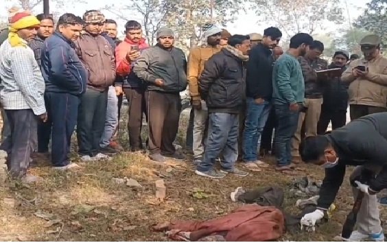 गौरीगंज गल्ला व्यवसायी हरिओम अग्रहरी की अज्ञात बदमाशों ने चाकू से गला रेतकर हत्या कर दी 1