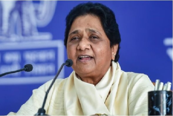 जातिवादी पार्टियां हमें सत्ता में नहीं आने देना चाहतीं हैं मायावती