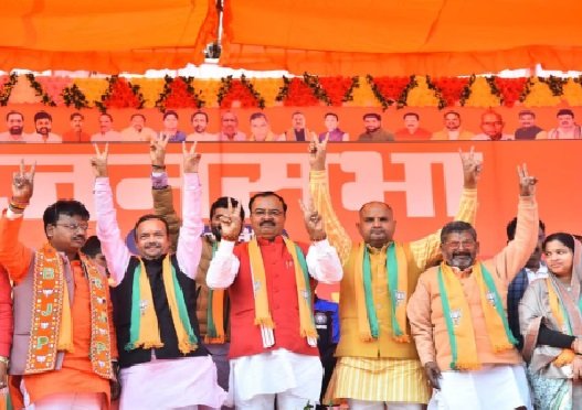 डिप्टी सीएम आस्था का अनादर करने वाले इतिहास के पन्ने में दर्ज हो जाएंगे