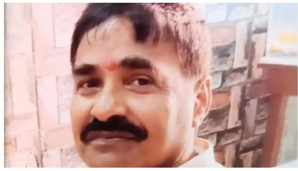 दारोगा ने रिश्वत में मांगे 2 लाख रुपये एंटी करप्शन की टीम ने धर दबोचा