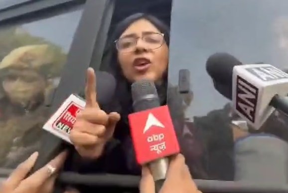 स्वाति मालीवाल को पुलिस ने किया गिरफ्तार