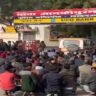 जानकीपुरम थाने का व्यापारियों एवं स्थानीय लोगो ने घेराव किया