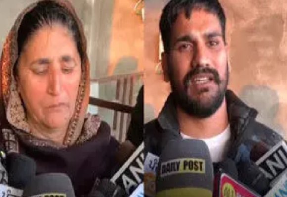 अपने परिवार और बच्चों को पाकर खुश हुए जसपाल सिंह