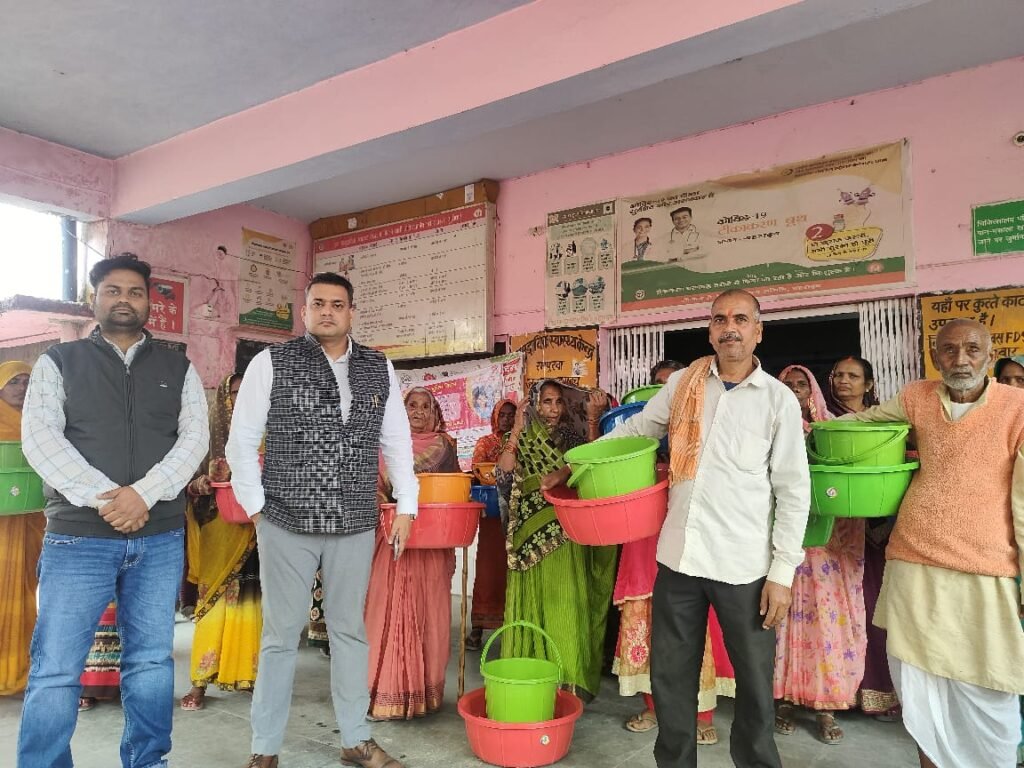 तेजवापुर सीएचसी पर एमएमडीपी किट का हुआ वितरण