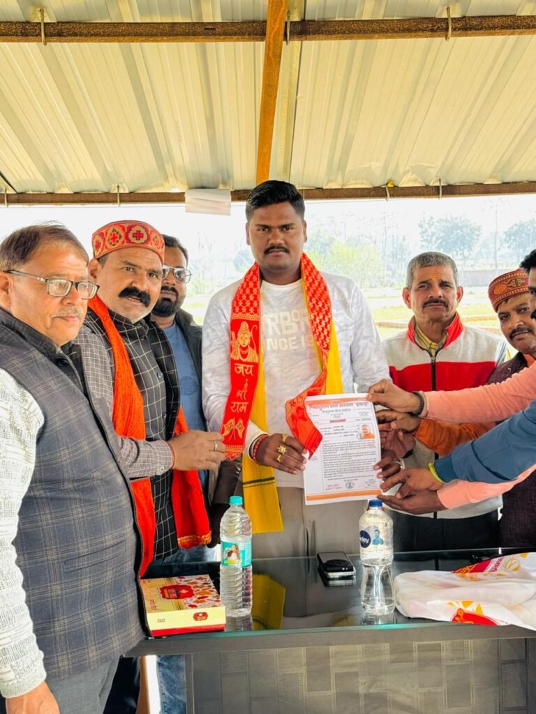 परशुराम सेना के मंडल प्रभारी देवी पाटन बने पंडित अभिषेक चौबे