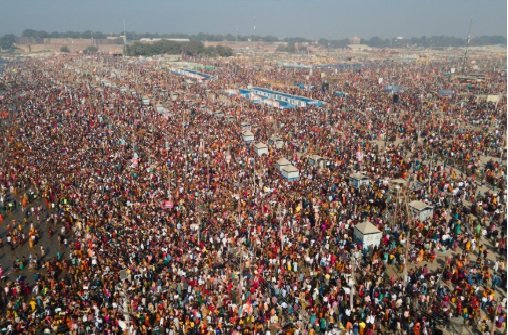 महाकुम्भ में स्नानार्थियों की संख्या 45 करोड़ के पार
