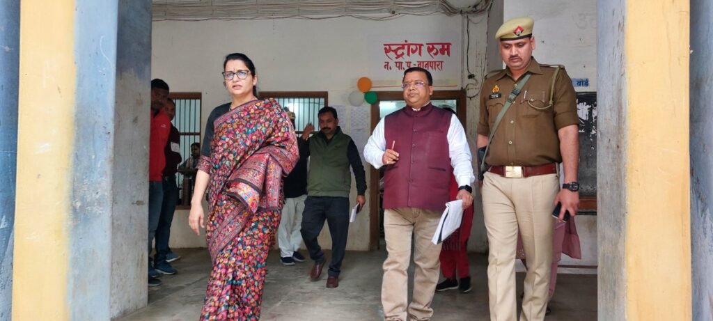 डीएम मोनिका रानी ने 02 परीक्षा केन्द्रों का किया निरीक्षण