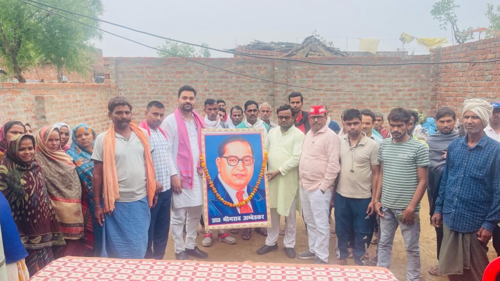 धडा धड चल रही सामाज वादी की पीडीए की बैठक