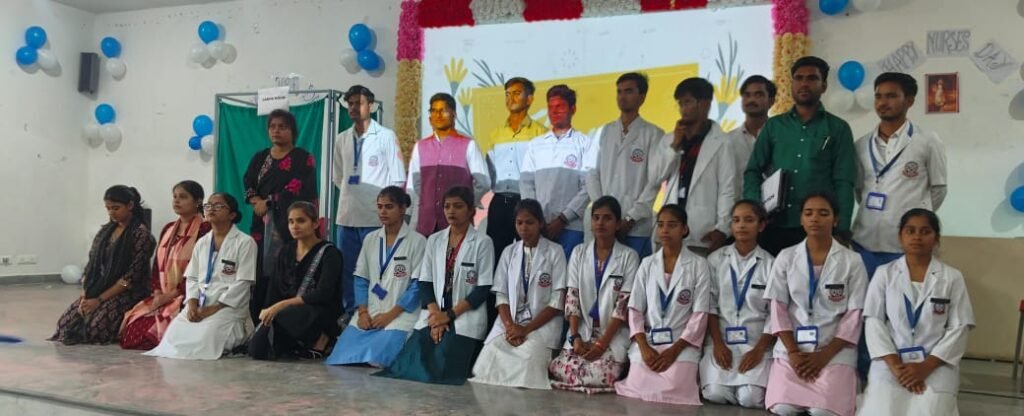 एसकेएस कालेज सबलापुर में मनाया गया अंतरराष्ट्रीय नर्स दिवस