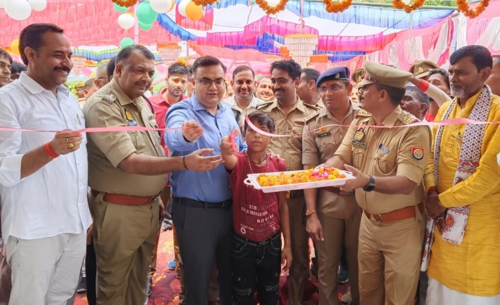 पयागपुर क्षेत्रान्तर्गत बभनियावाँ में नवनिर्मित पुलिस चौकी का किया गया उद्घाटन