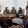 आईजी ने डीएम व एसपी के साथ थाना हरदी में की पीस कमेटी की बैठक